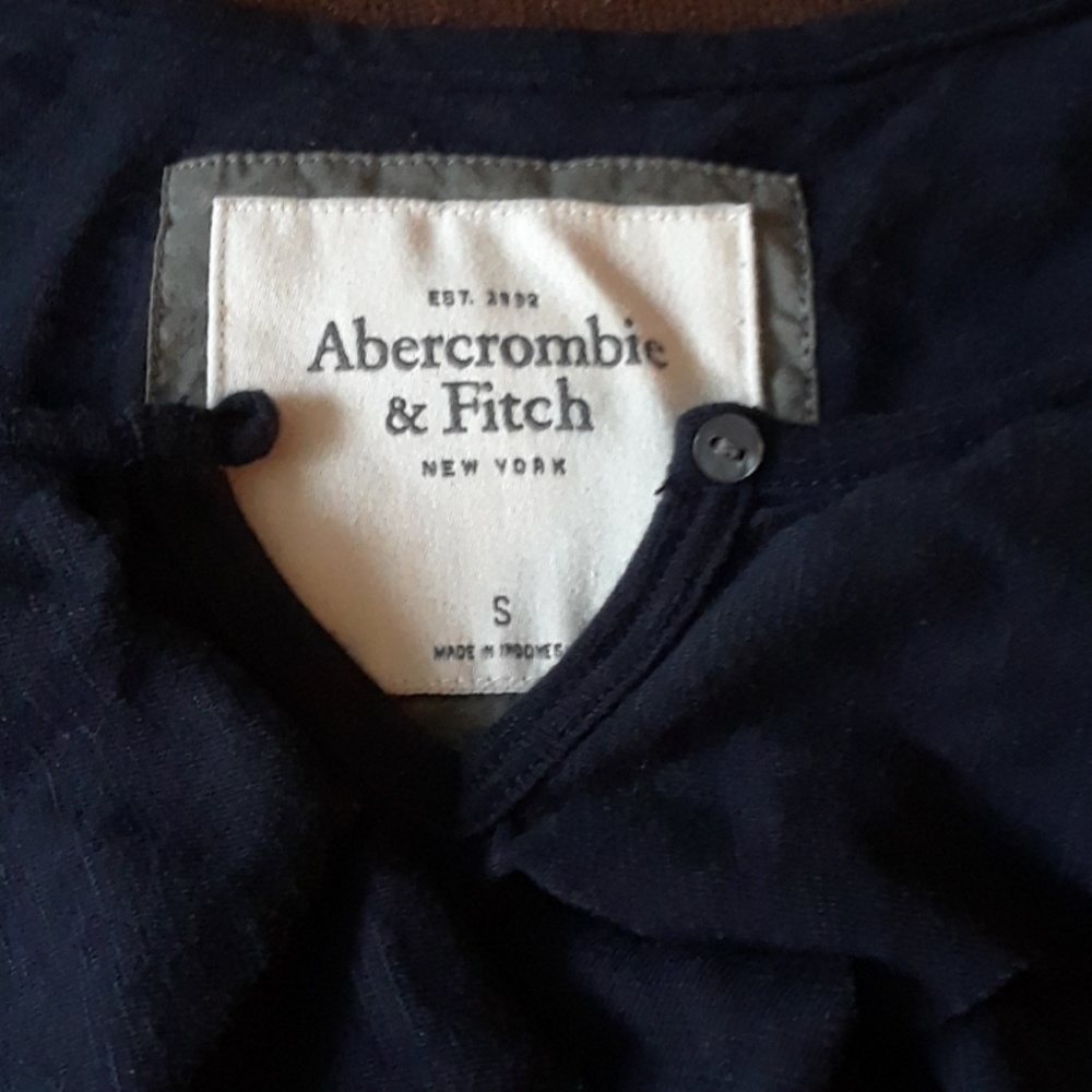 Abercrombie & fitch top sz S - Picture 2 of 3